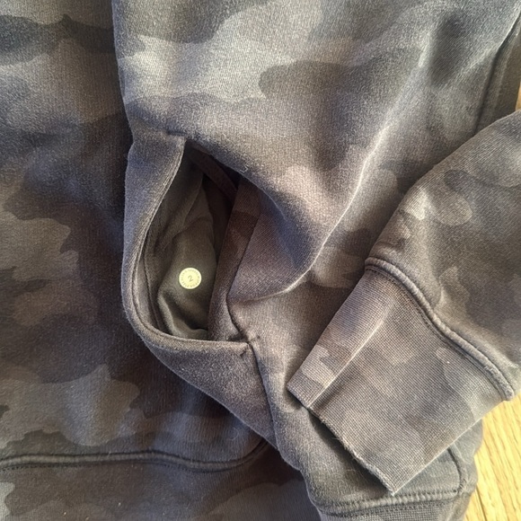 Lululemon Loungeful Hoodie Heritage 365 Camo Deep Coal Multi - Picture 5 of 6